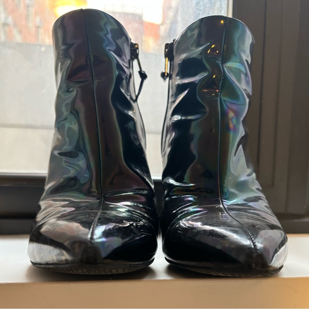 STUART WEITZMAN Carltone Oil Slick Metallic Iridescent Patent Ankle Booties - Picture 3 of 9